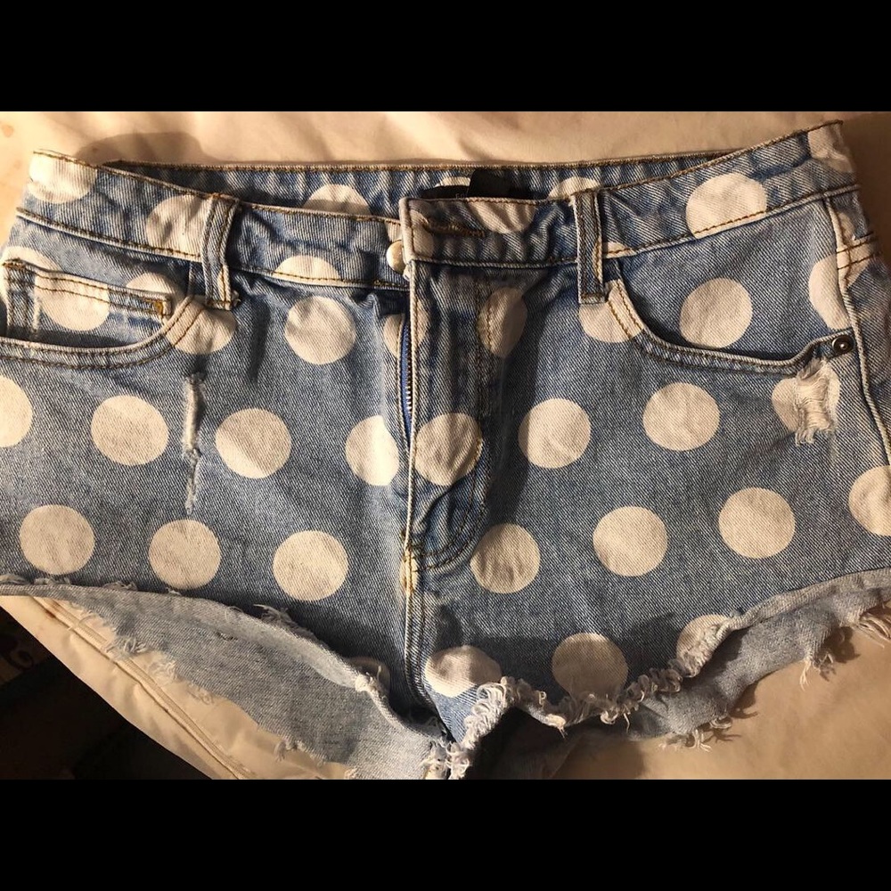 FOREVER 21 JEAN SHORTS